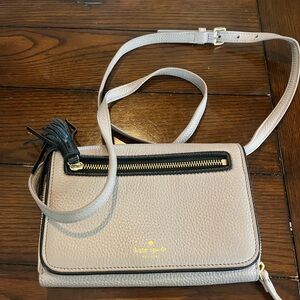 Kate Spade Light Tan Crossbody Bag (Brand New)